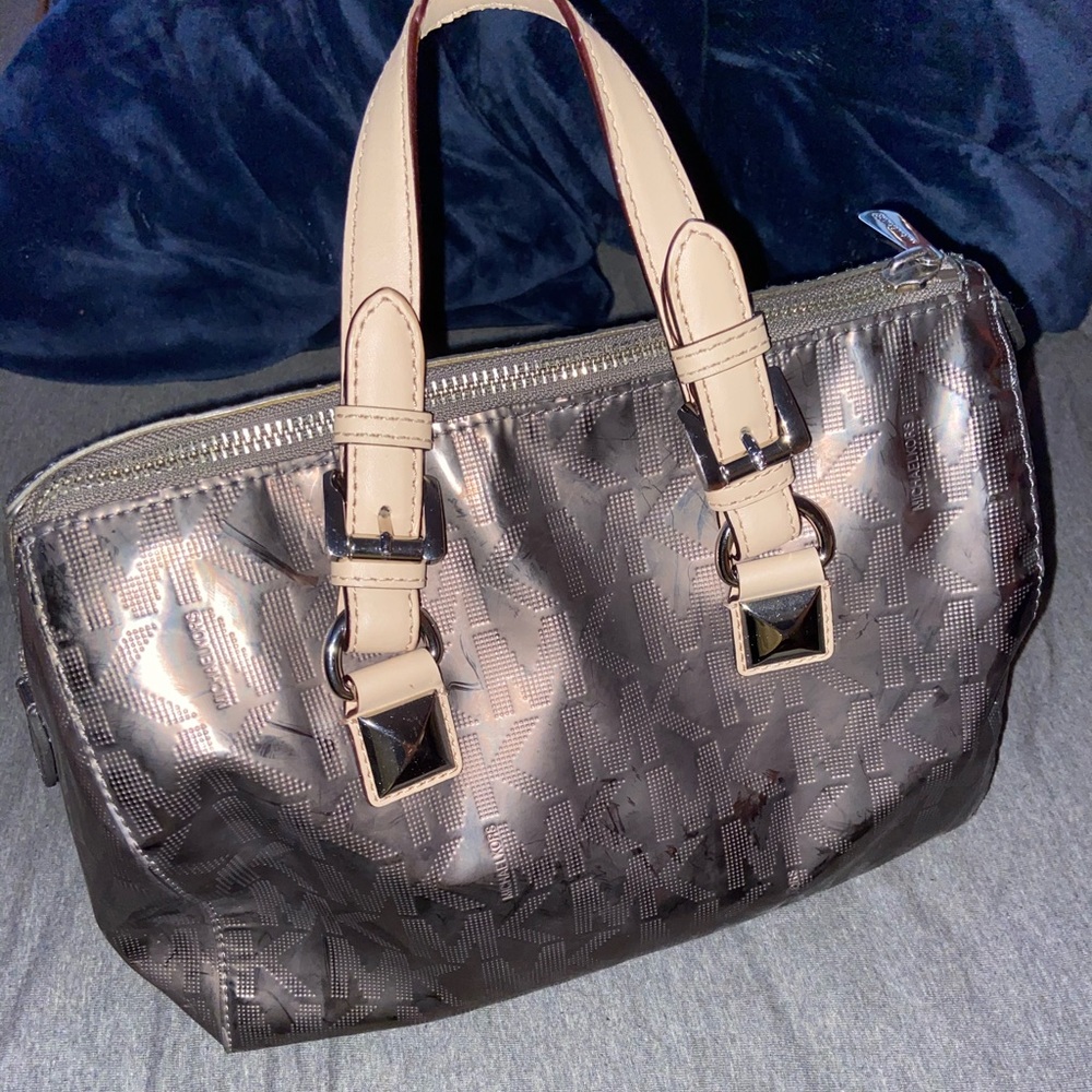Micheal kors purse